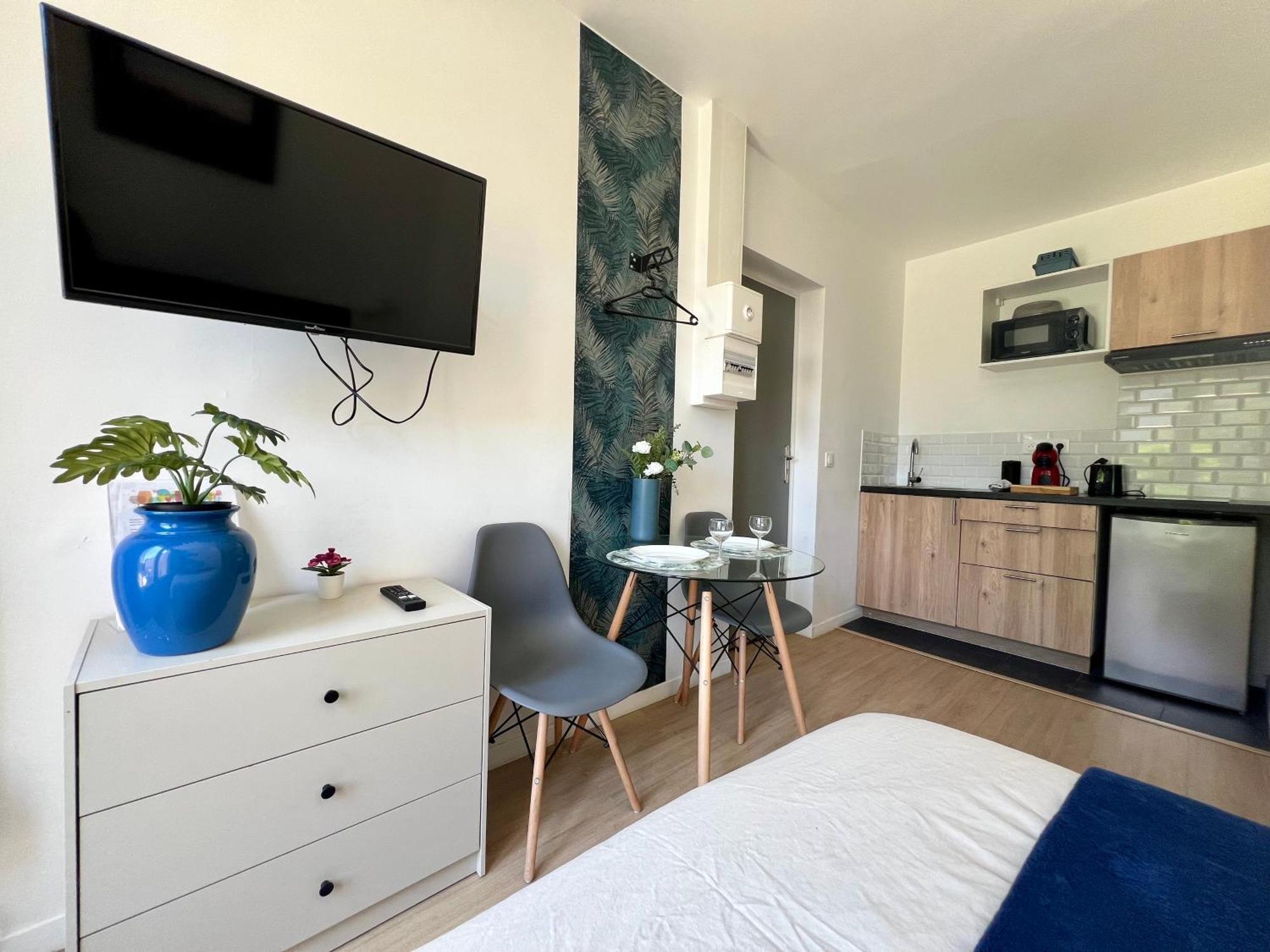 Studios Cozy 2A4 Pers Avec Jardin I Proche Futuroscope Châtellerault المظهر الخارجي الصورة
