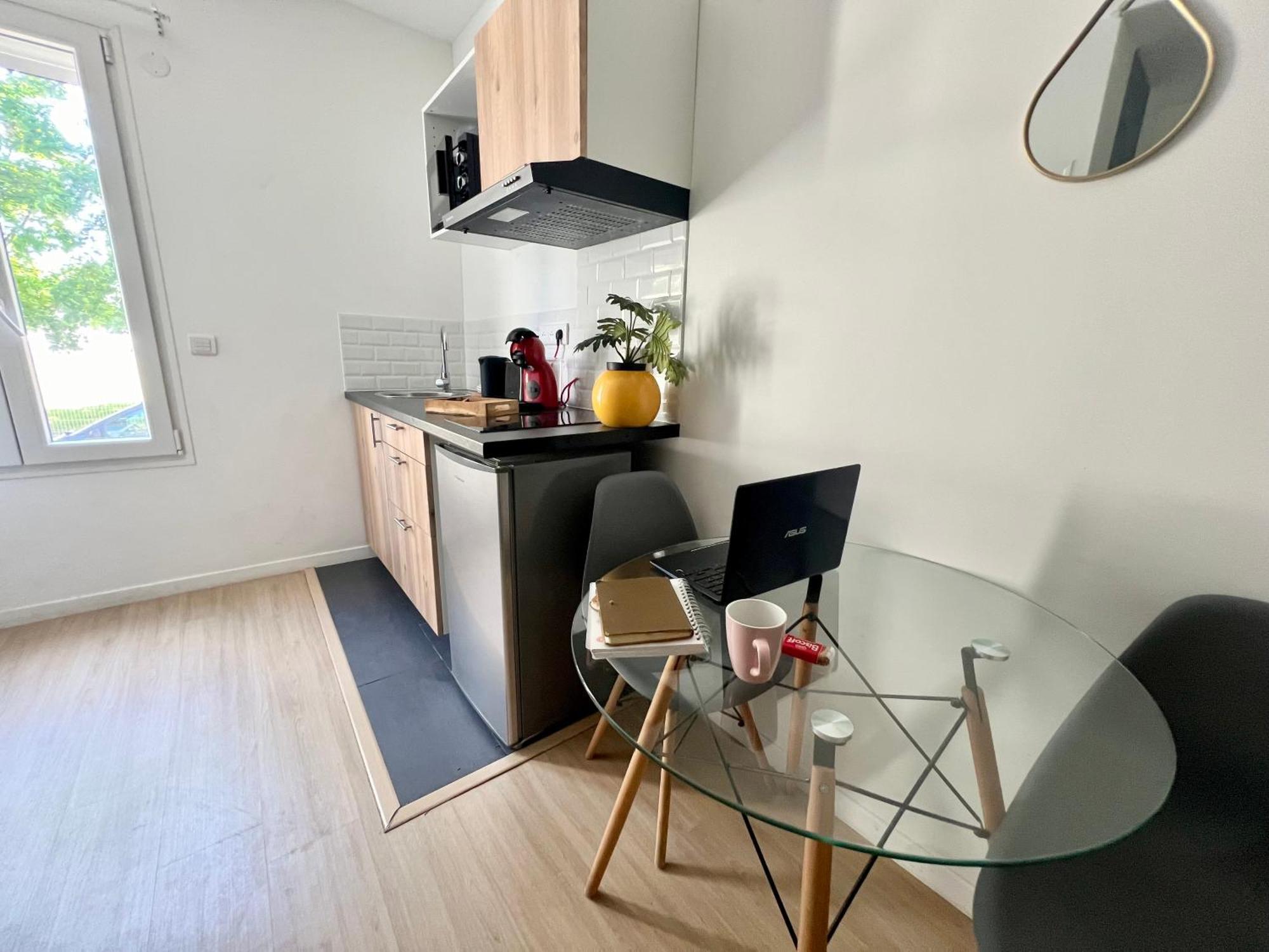 Studios Cozy 2A4 Pers Avec Jardin I Proche Futuroscope Châtellerault المظهر الخارجي الصورة