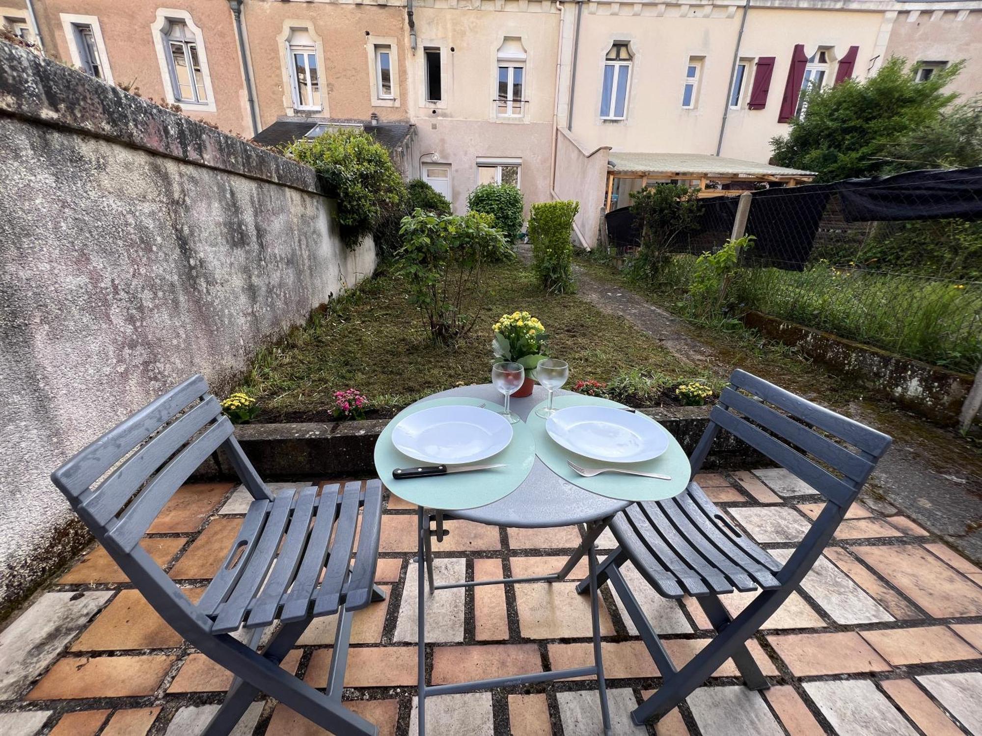 Studios Cozy 2A4 Pers Avec Jardin I Proche Futuroscope Châtellerault المظهر الخارجي الصورة